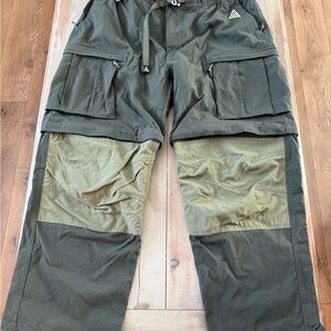 Nike ACG Smith Summit Cargo Pants Convert into Shorts Sequoia Olive FN0428-355